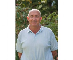 Dr. Robert Walter